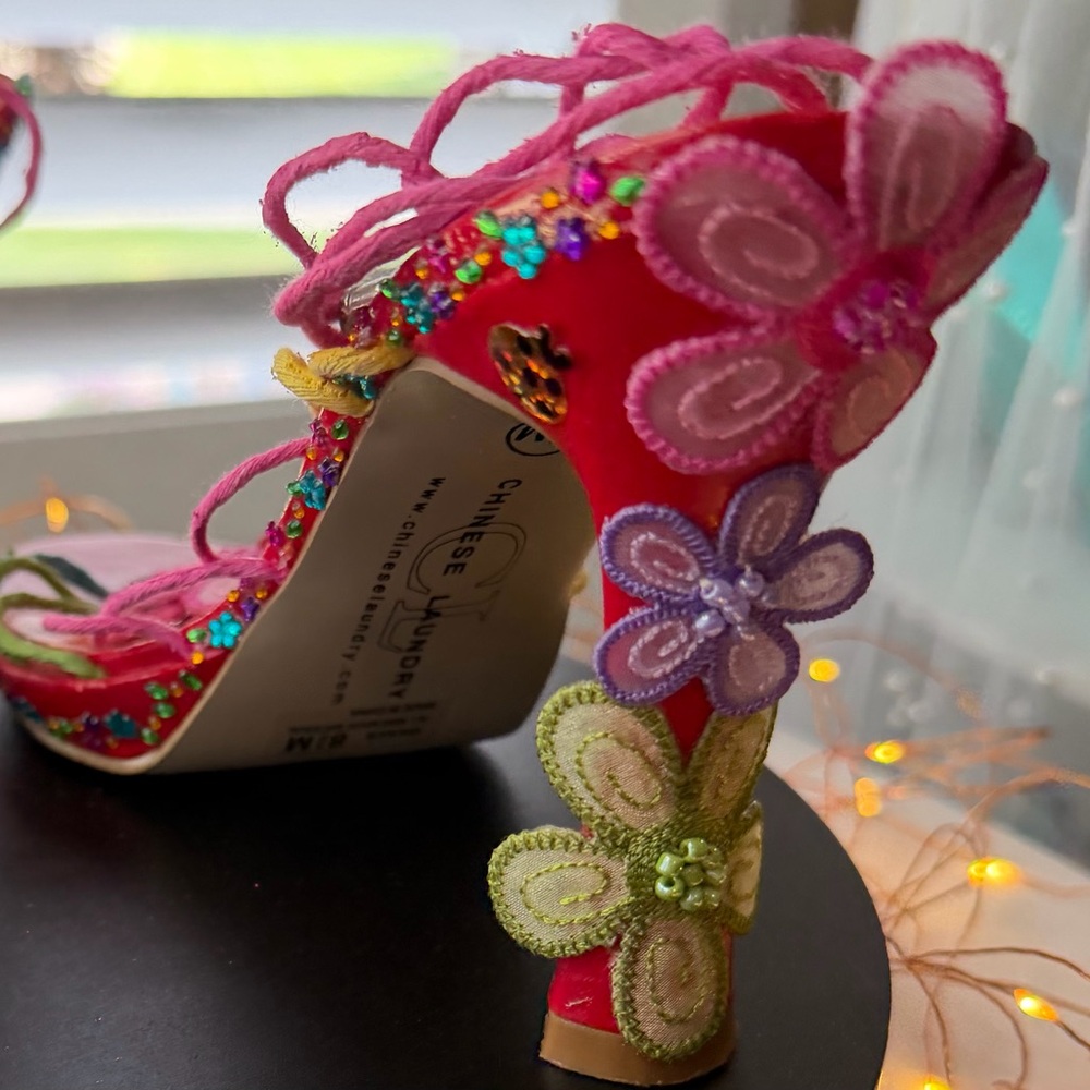 OOAK Bright Lights Strappy Rainbow Gladiator Statement Platform Heels, sz 8.5 - Picture 11 of 17